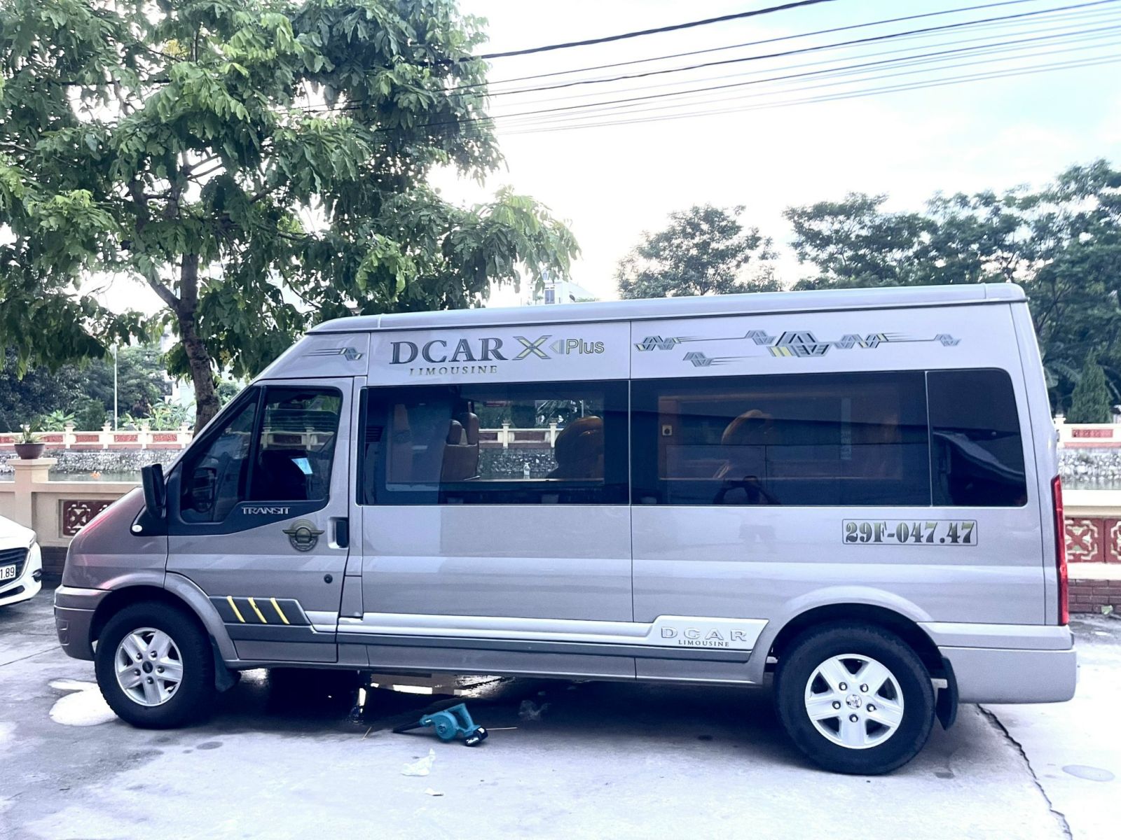 Thuê xe du lịch Limousine 9 chỗ tại Bắc Giang