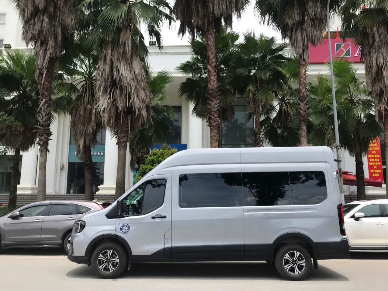 Báo giá thuê xe 16 chỗ tại Điện Biên